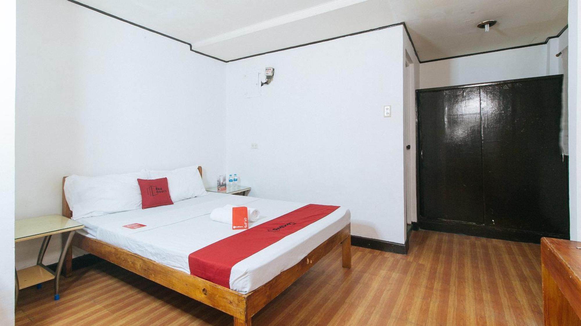 Reddoorz Near East Avenue Medical Center Hotel Quezon City Exterior photo
