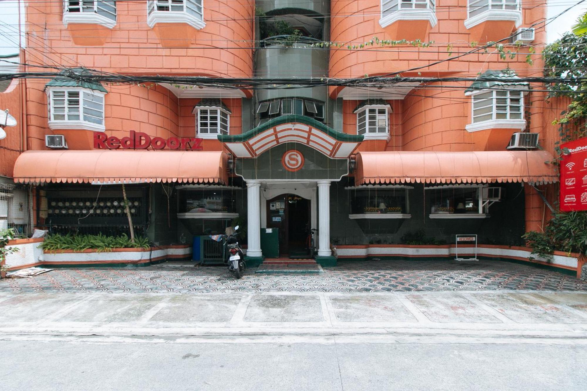 Reddoorz Near East Avenue Medical Center Hotel Quezon City Exterior photo
